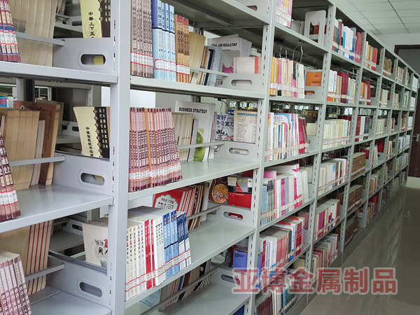 ���ʵ��004