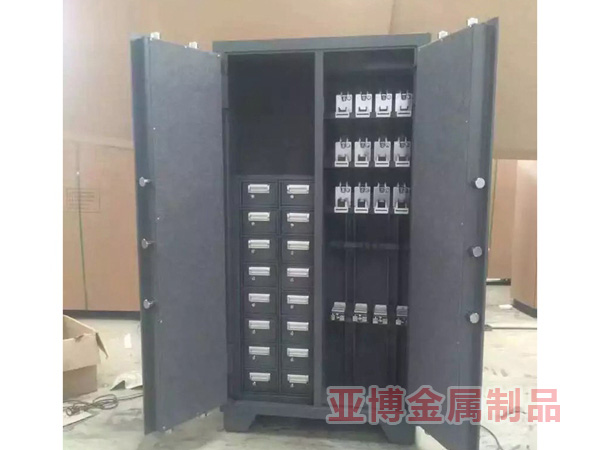 ����ǹ��008